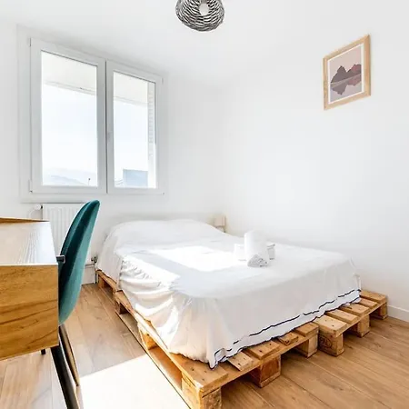 4 Personnes - 2 -fibre - Balcon - Confort Apartment Grenoble