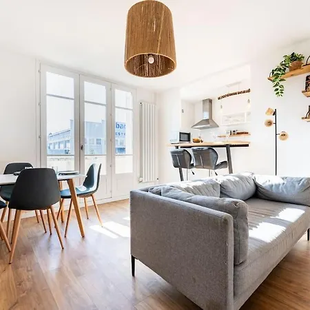 4 Personnes - 2 -fibre - Balcon - Confort Διαμέρισμα