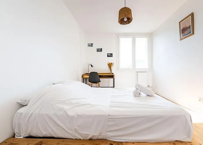 4 Personnes - 2 -fibre - Balcon - Confort